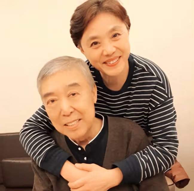 師勝傑:病逝6年後,女兒師朦定居美國,妻子宋艷堅持獨居哈爾濱