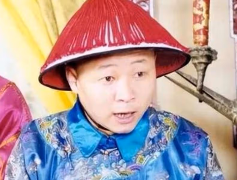 55歲趙亮:帶模特老婆深山養雞16年,滿臉皺紋似老農,他到底圖啥