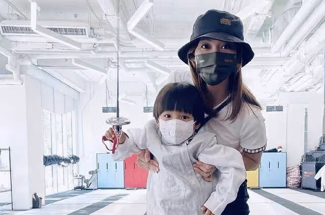恭喜!TVB知名女星曬照宣布平安生子,為事業封肚不再生第三胎