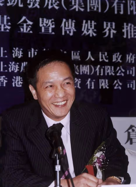 知名港女星舊愛近況曝光!出獄後享奢侈生活,腕錶超百萬惹人羨