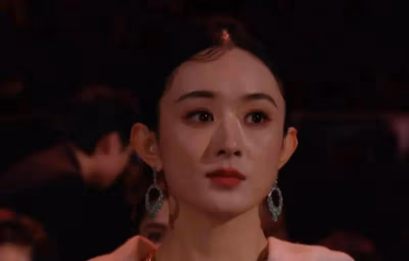 微博之夜現場大混戰!肖戰坐前排王一博不敢落座,關曉彤被邊緣化