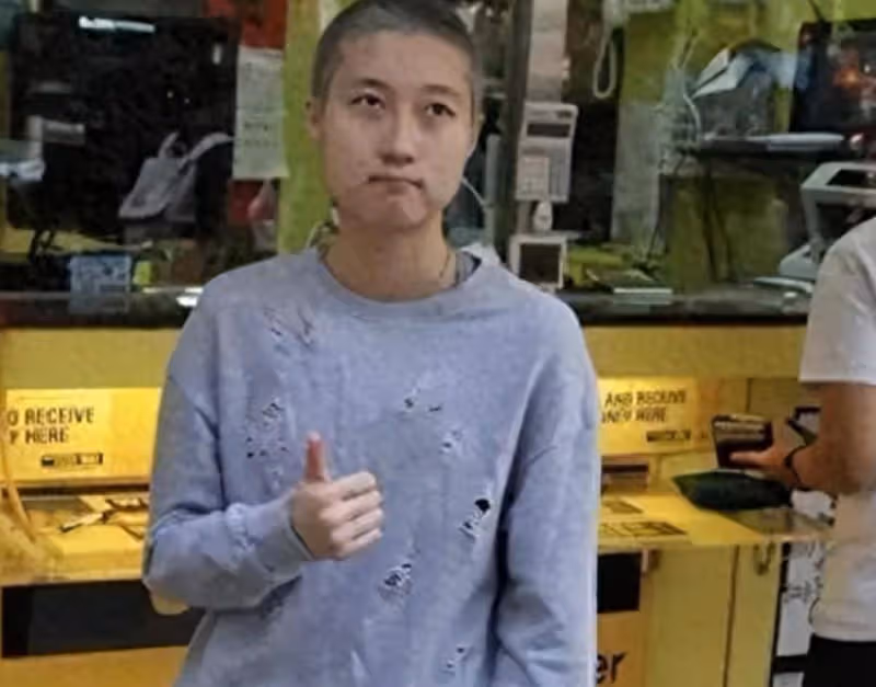 成龍私生女吳卓林:一生都被嫌棄,如今放下一切重獲新生