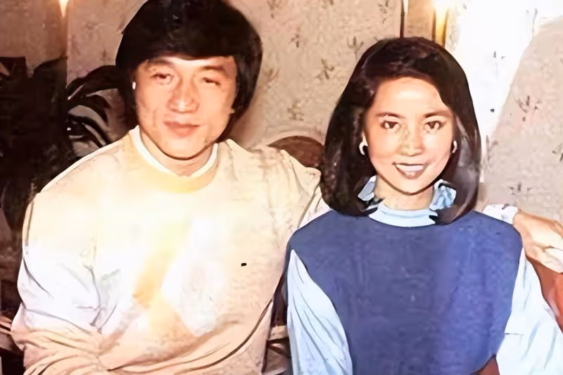 成龍私生女吳卓林:一生都被嫌棄,如今放下一切重獲新生