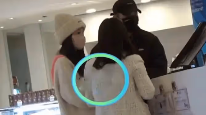 性感火辣的柳岩被曝懷孕男友陪去婦產科？粉絲急忙闢謠
