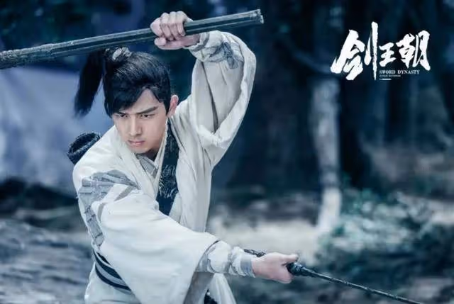 《國色芳華》李現逆轉鑲邊男主罵名，自曝2關鍵接演內幕，網友贊爆