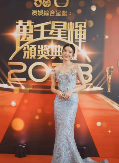 心疼!吳若希曾窮到20元過一天,相依為命的母親還昏迷不醒21天