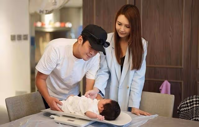 恭喜!41歲香港人氣女星宣布三胎生子,帶妝分娩偶像包袱重