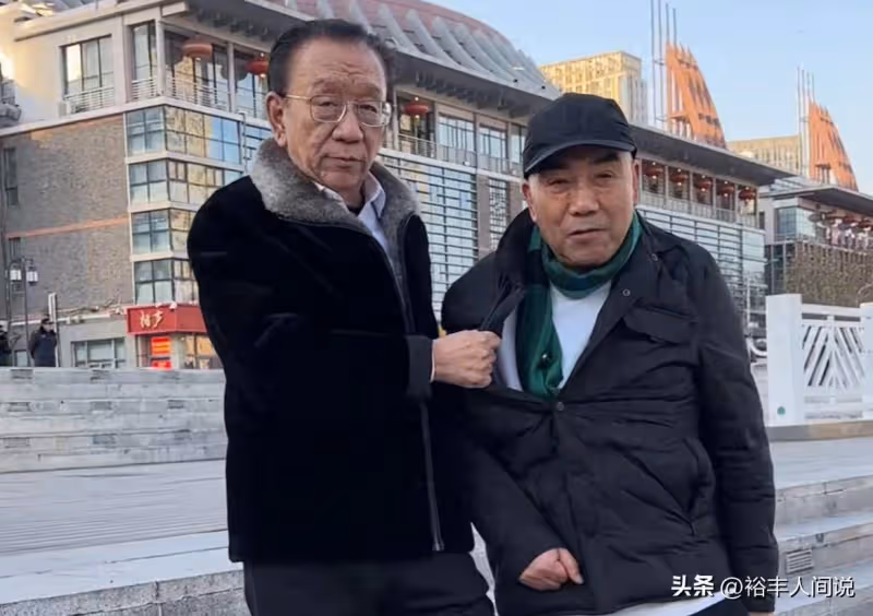 楊議拜師侯寶林已定性!同框李如剛稱其師哥,過往細節證實已成功