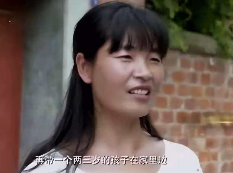 劉強東妹夫近況!是教師沒再婚,撫養仨女兒,大舅哥每年給一百萬