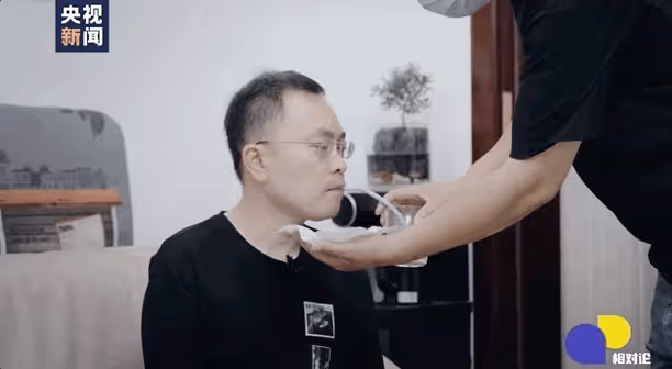 蔡磊淚謝劉強東:千萬資助點燃希望,漸凍症攻克指日可待