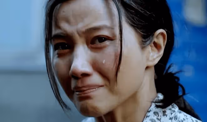 她曾憑一部電影拿下8個影后，如今51歲卻無人問津，與李乃文終是意難平