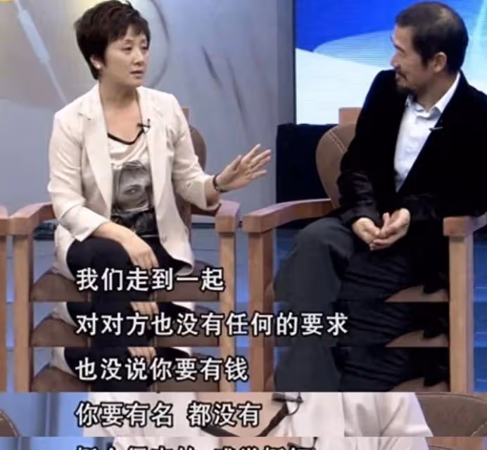 萬萬沒想到,67歲「丁克」了28年的的鄧婕,最終成為了人生贏家
