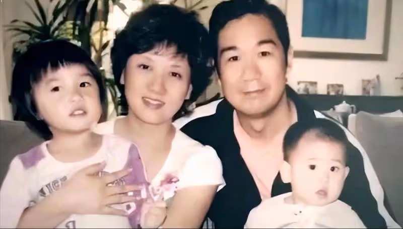 萬萬沒想到,67歲「丁克」了28年的的鄧婕,最終成為了人生贏家