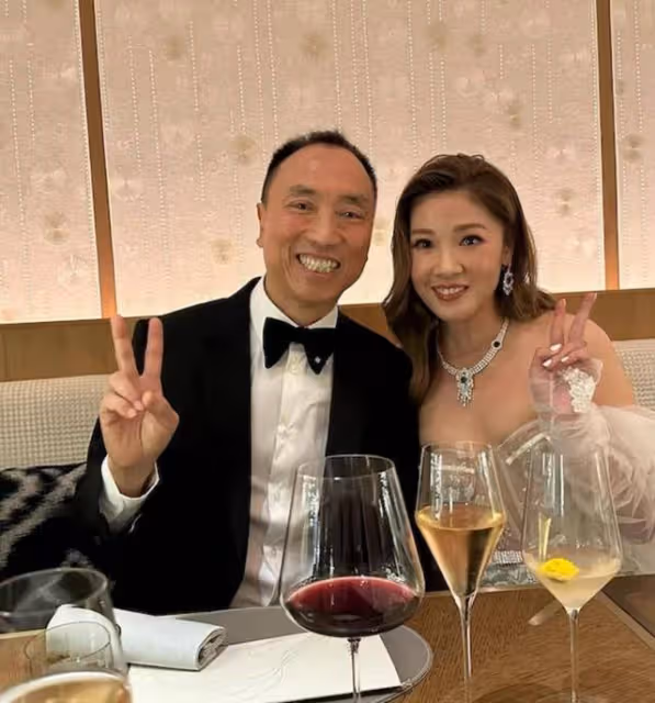 秀長腿!51歲前港姐冠軍曬慶生照,閃嫁富商曾與好姐妹捲入三角戀
