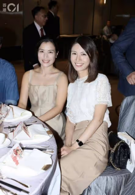 TVB高級女主播離巢,素顏照曾獲網民讚揚清純,已低調結婚