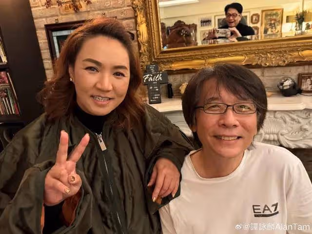 玉女歌手黎瑞恩被惡搞照片,照片來源自譚詠麟,臉蛋胖了一個度