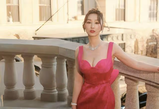 TVB知名女星大女主風範盡顯,上位成公司一姐,劇接劇忙個不停