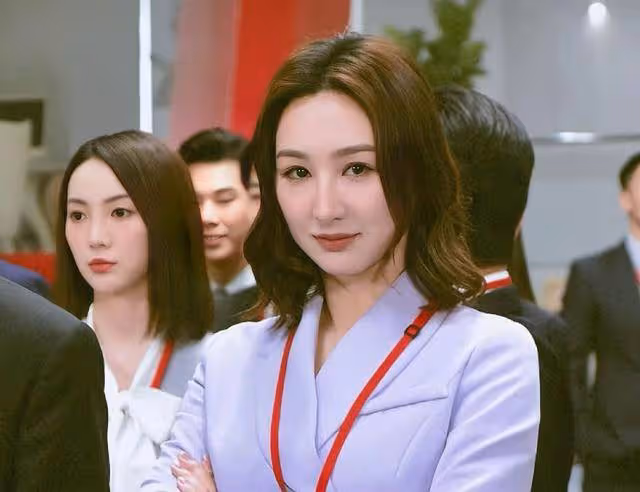 TVB知名女星大女主風範盡顯,上位成公司一姐,劇接劇忙個不停