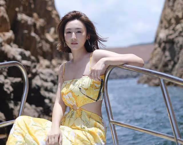 TVB知名女星大女主風範盡顯,上位成公司一姐,劇接劇忙個不停