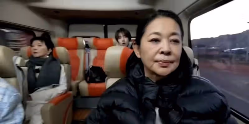 《一路繁花》一個火了,一個塌房了?
