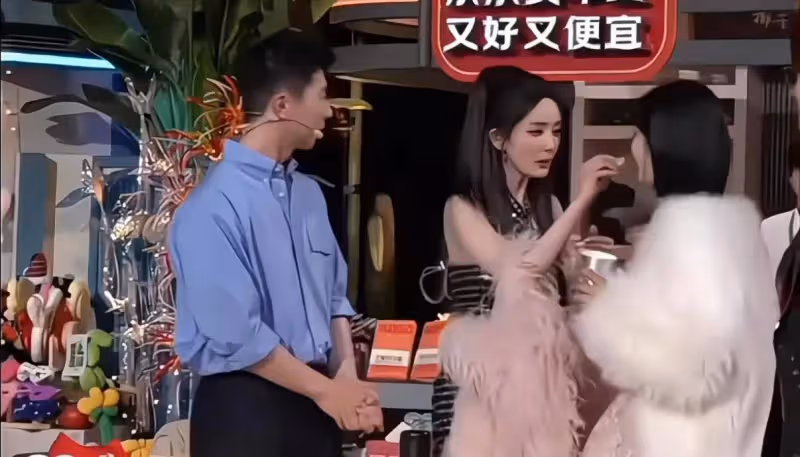 惠英紅曬與馬龍新合影！要發給任達華炫耀，龍隊貼心細節讓她感動