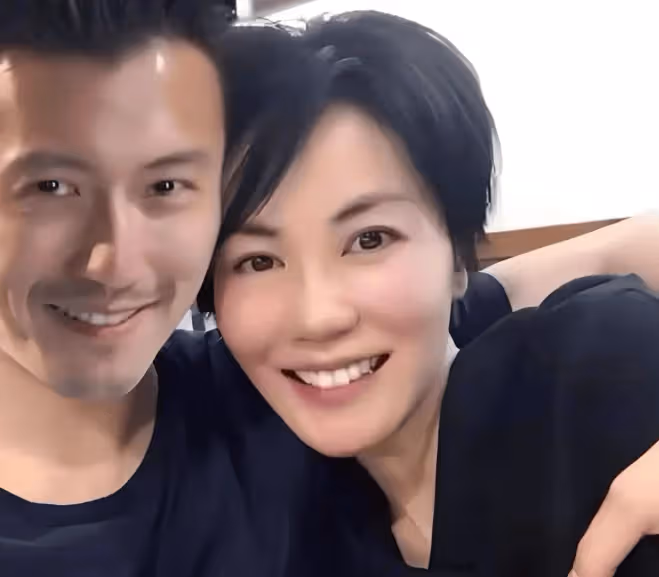 看到張柏芝上海演唱會,終於明白謝霆鋒為何最終選擇了王菲
