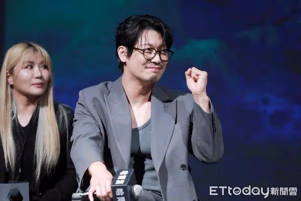 玄彬聽到《愛的迫降》害羞笑了! 導演直球:他是我的菜