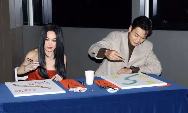 被質疑裝嫩!溫碧霞驚喜回歸,新戲大玩姐弟戀,男主被電到小鹿亂撞