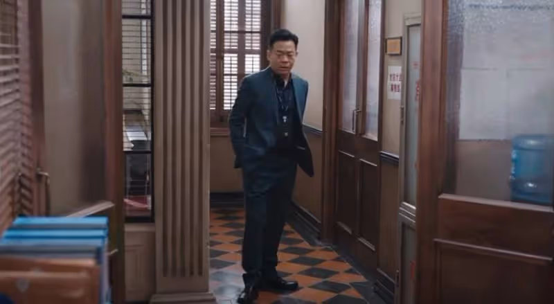 《薔薇風暴》：看懂周杭揭發彭大海，才明白謝琳慧忍受呂健