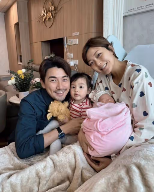 TVB小生八個月大女兒眼角貼膠布引擔憂,妻子曝光原因揭露內情