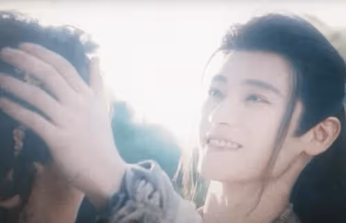 《白月梵星》容先的身世背景,容先和玲瓏在一起了嗎