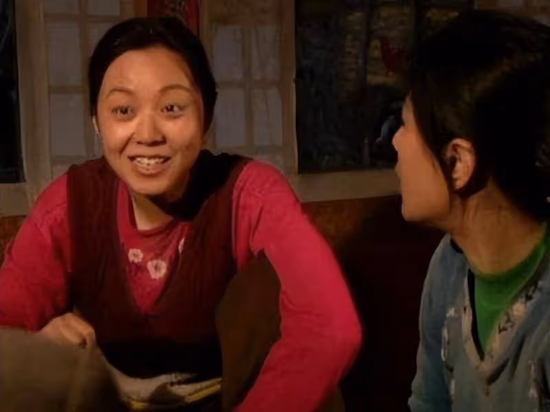 鄒偉與閆妮離婚18年,他再婚生子獲幸福,她情路坎坷至今未婚