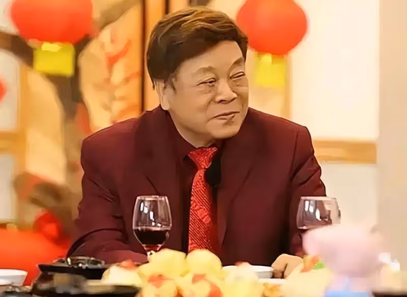 2019年趙忠祥大腿疙瘩刺痛,一查已是癌症晚期,短短兩月奪去生命