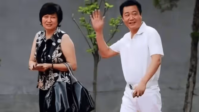 趙寶剛：跟老婆丁克16年，一輩子潔身自好，卻為了這件事鬧離婚？