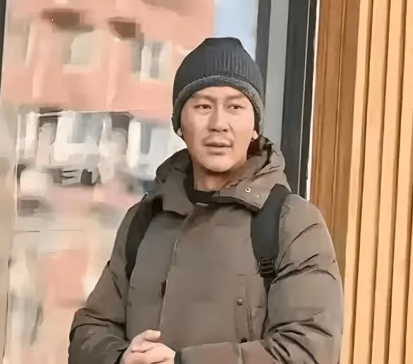 李晨現狀:北京豪宅獨自住,至今不會點外賣,前任女友全錯付