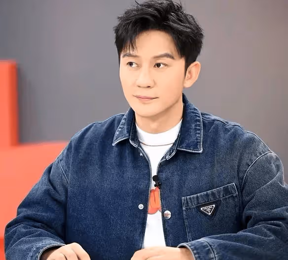 李晨現狀:北京豪宅獨自住,至今不會點外賣,前任女友全錯付