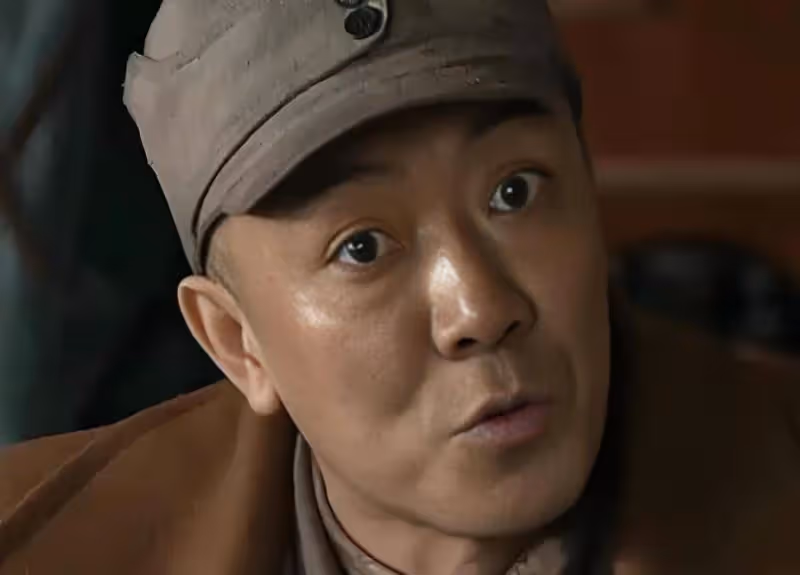 《亮劍》20年後，兩位演員遺憾離世，漂亮的「秀芹」低調嫁人