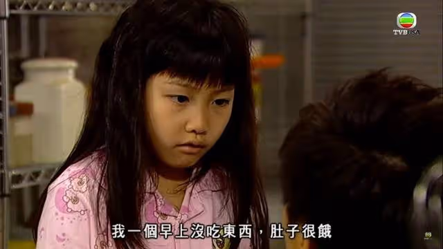 TVB童星如今成宅男女神,回巢拍節目受歡迎,曾飾演馬國明女兒