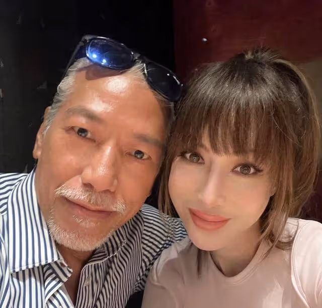 香港知名男星越老越帥,鬍鬚頭髮全白,身材健碩荷爾蒙爆棚