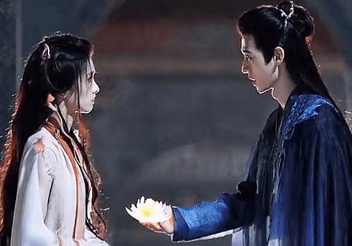 《白月梵星》慕九身世是什麼？慕九竟是玲瓏容先之子