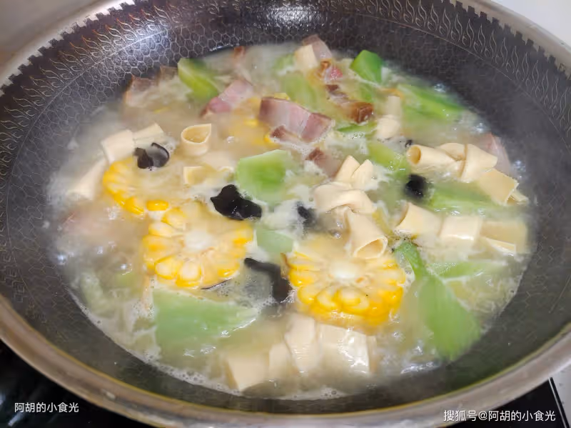 天冷最喜歡這道一鍋出,比大魚大肉搶手!食材豐富多樣、有湯有菜熱乎乎,鮮美好吃又好做
