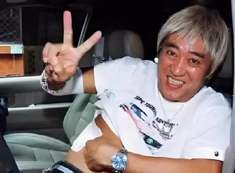 飛人柯受良：18年前遺憾離世，答應幫他養孩子的劉德華，做到了嗎