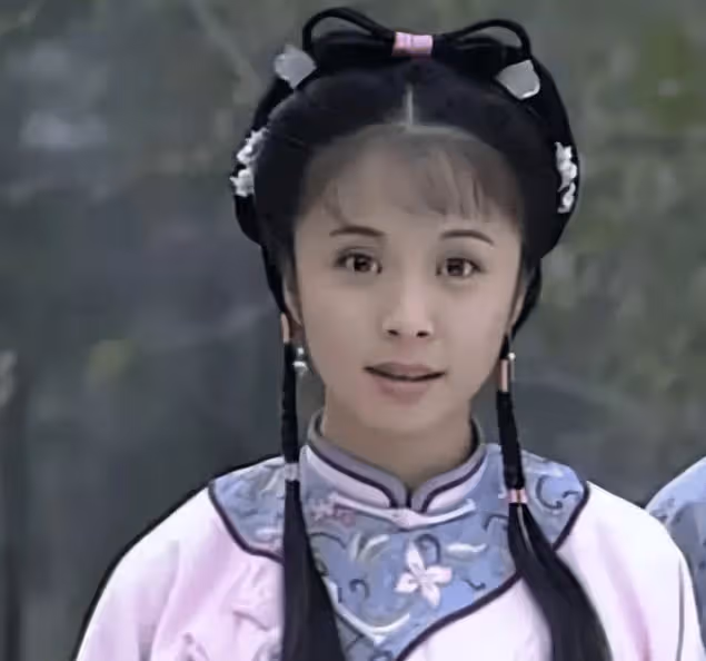 她19歲愛上「老渣男」,同居7年被甩,今45歲臉腫僵硬似蔡明