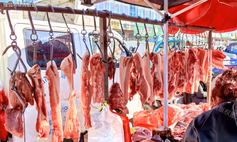 買豬肉,選「淺色」還是「深色」的?區別不小,弄明白再買不吃虧