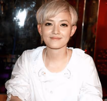 16年前,那個「決定不婚不育、割掉子宮」的31歲女明星范曉萱,如今後悔了嗎?