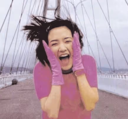 16年前,那個「決定不婚不育、割掉子宮」的31歲女明星范曉萱,如今後悔了嗎?