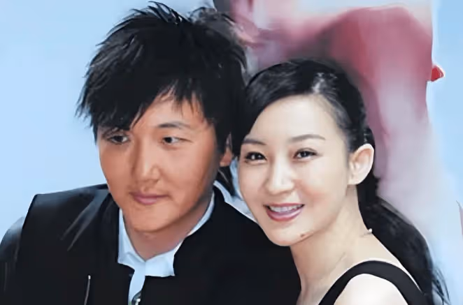 買寶瑤 : 女大十八變,父親孫楠閃婚9年終散場,演員夢又被繼母打碎