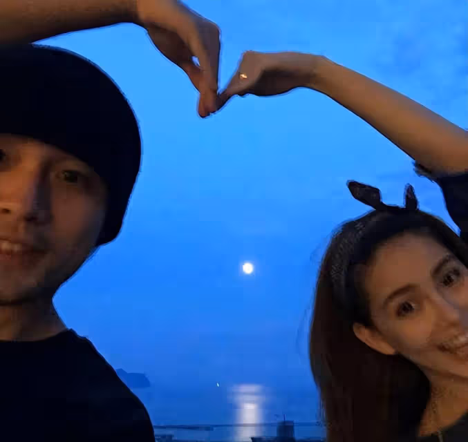 昆凌曬全家福慶祝與周杰倫結婚十年：為未來更多的冒險乾杯