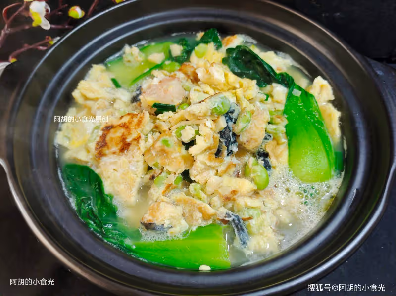 天冷太適合吃這菜了,食材豐富一鍋出,滿口鮮嫩、每一口都是精華,熱乎乎一鍋吃個精光