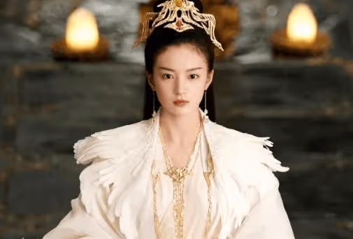 代露娃和張雅欽什麼關係?代露娃張雅欽長得一樣嗎